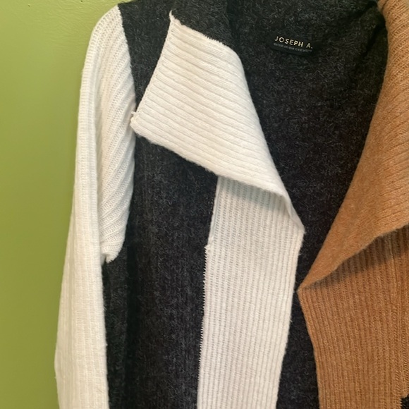 EUC Joseph A Color Block Cardigan - Picture 4 of 8
